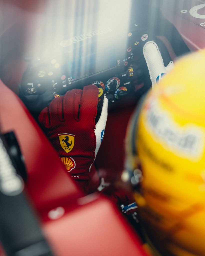 Il venerdì in Catalogna racconta due volti per Lewis Hamilton: ottimismo al mattino, delusione al pomeriggio.