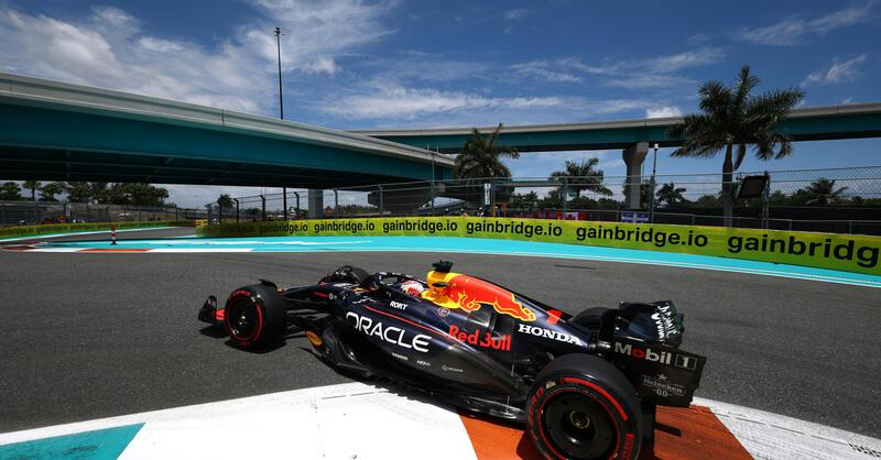 Max Verstappen ha ottenuto la sua terza pole position della stagione nel Gran Premio di Miami, ma mantiene i piedi per terra in vista della gara, consapevole che il meteo potrebbe mischiare le carte in tavola.