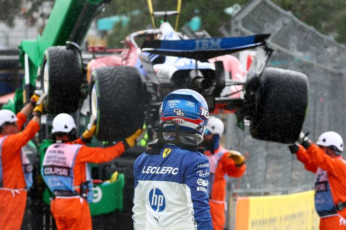 Charles Leclerc è stato sanzionato dai Commissari per quanto accaduto prima della Sprint.