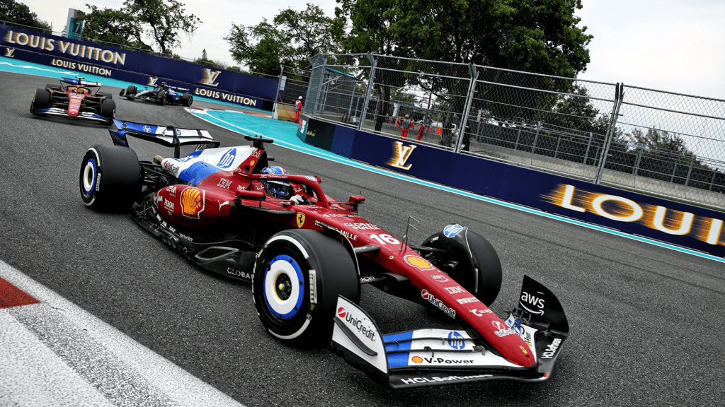 Dopo il Gran Premio di Miami, le critiche alla Ferrari non si sono fatte attendere. Tra le voci più autorevoli e dirette, quella dell’ingegner Luigi Mazzola, intervenuto a Race Anatomy, ha tracciato un quadro preoccupante della situazione in casa Ferrari, puntando il dito soprattutto contro la gestione tecnica e comunicativa del team principal, Frédéric Vasseur.