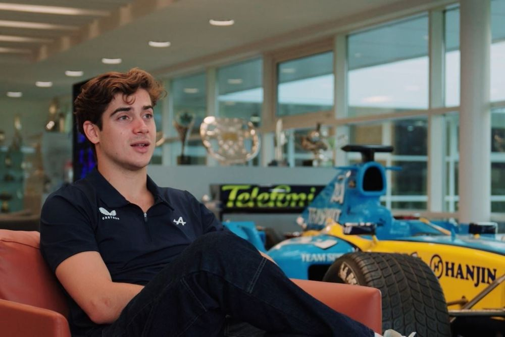 Franco Colapinto, è pronta a fare il suo attesissimo ritorno in griglia: il pilota entrerà ufficialmente a far parte del team BWT Alpine F1 come titolare a tempo pieno a partire dal Gran Premio dell’Emilia-Romagna a Imola.