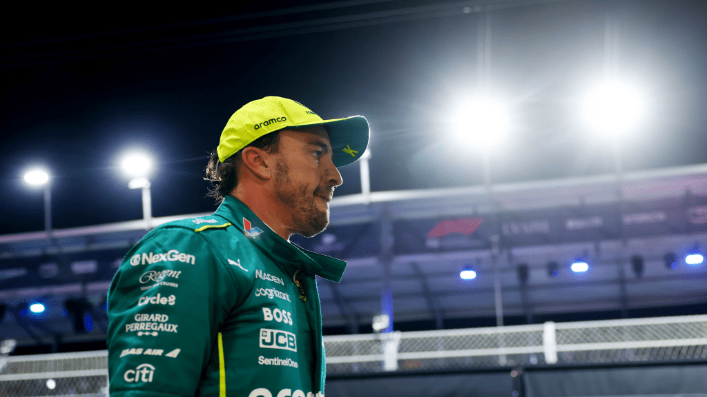 Fernando Alonso non ha alcuna intenzione di mettere fine alla sua carriera. Nonostante si avvicini ai 44 anni, il campione asturiano si sente ancora in grado di competere al massimo livello e lo ribadisce alla vigilia del Gran Premio di Miami, uno degli appuntamenti più spettacolari dell’intero calendario.