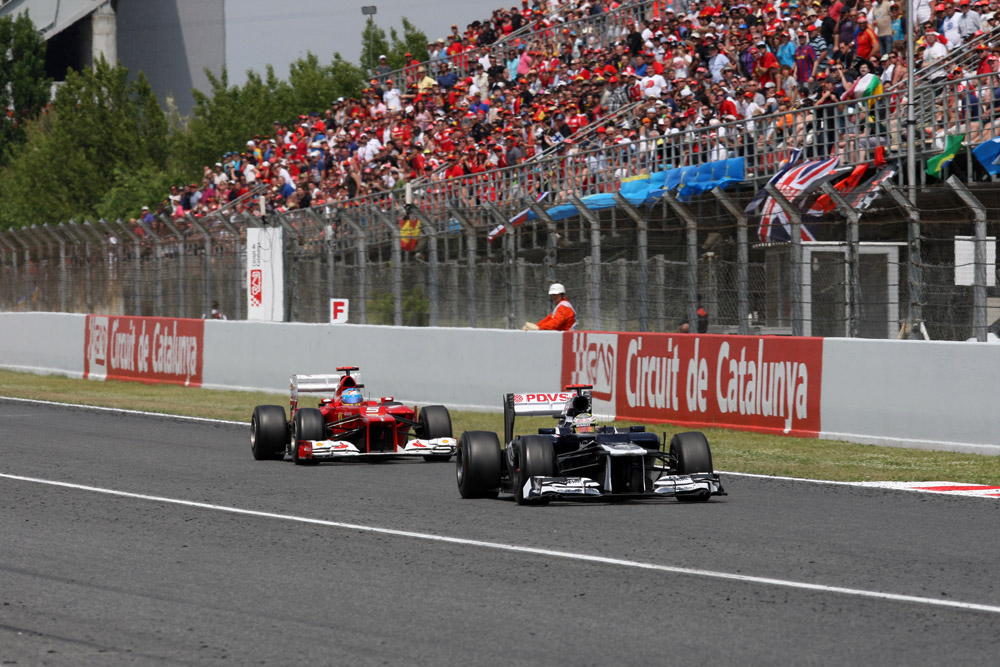 Nel Gran Premio di Spagna del 2012, Pastor Maldonado sorprende tutti e conquista la prima – e unica – vittoria in carriera. Un successo storico che segna l’ultimo trionfo della Williams in Formula 1.