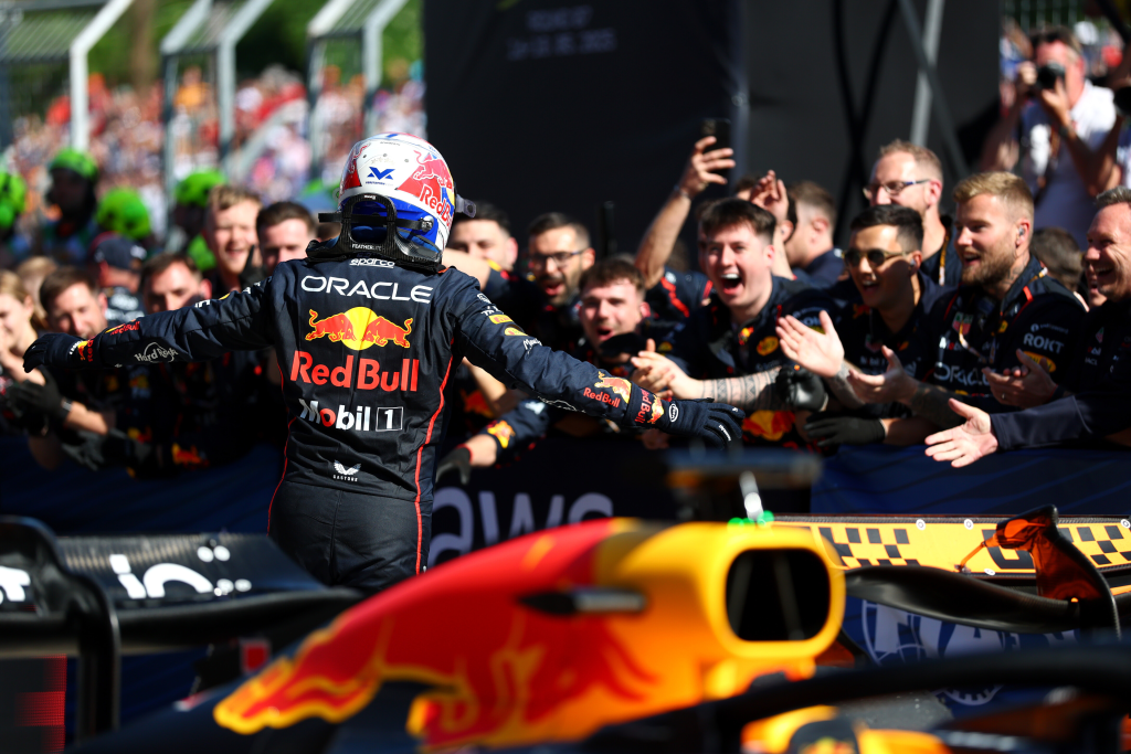 Christian Horner può ritenersi soddisfatto dopo la prestazione di Verstappen nel Gran Premio di Imola. Il Team Principal della Red Bull è convinto di poter battagliare con McLaren anche nelle prossime gare, soprattutto grazie agli aggiornamenti.