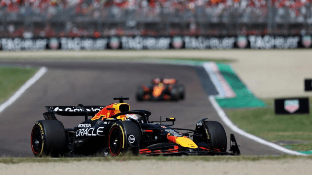 Verstappen realista sulla sfida mondiale: "Abbiamo ancora molto lavoro da fare"