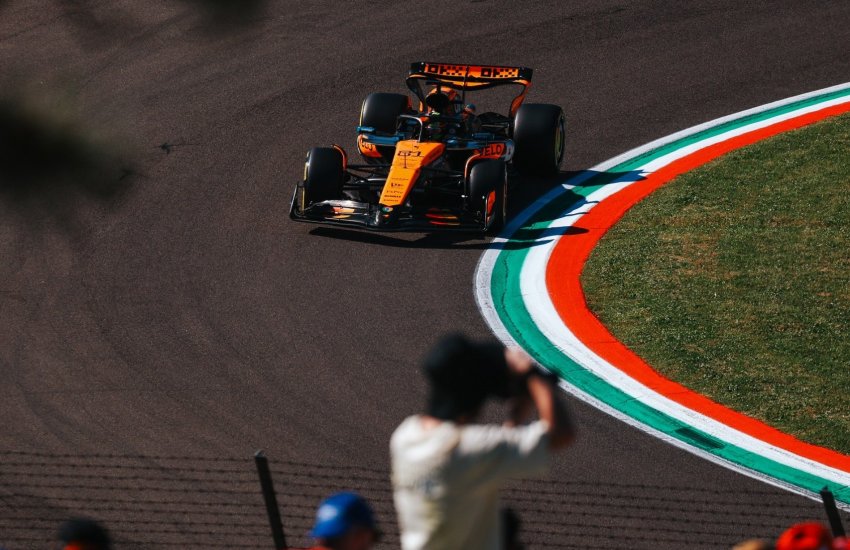 Oscar Piastri continua a confermarsi tra i protagonisti di questa stagione e a Imola ha ribadito il proprio stato di forma firmando entrambe le sessioni di prove libere del venerdì.