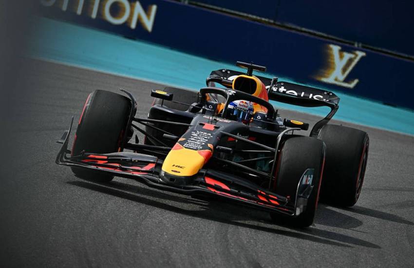 Max Verstappen ha ottenuto la sua terza pole position della stagione nel Gran Premio di Miami, ma mantiene i piedi per terra in vista della gara, consapevole che il meteo potrebbe mischiare le carte in tavola.