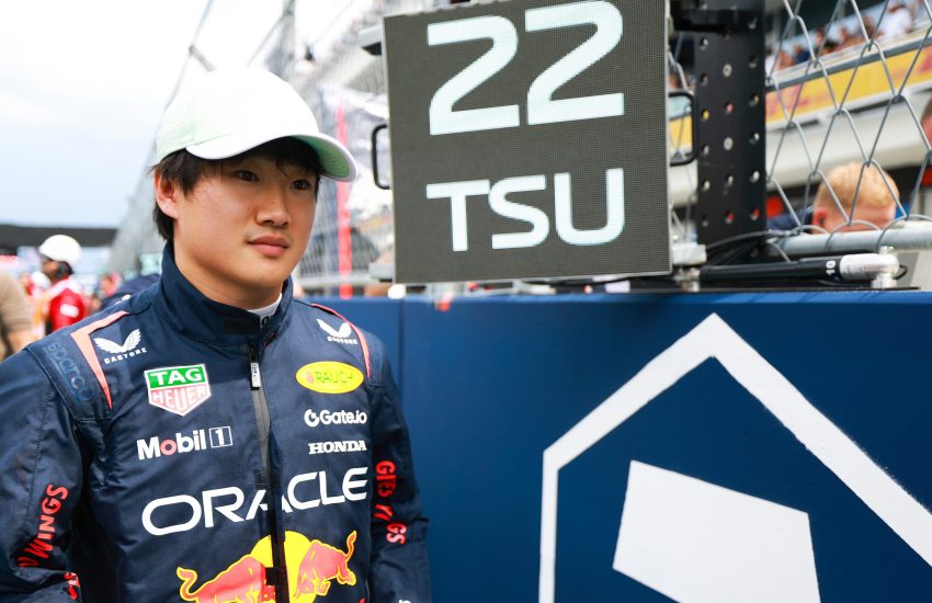 Negli ultimi due mesi l’attenzione è stata quasi interamente catalizzata da Max Verstappen, ma alle spalle del campione del mondo si gioca un’altra partita decisiva: quella di Yuki Tsunoda.