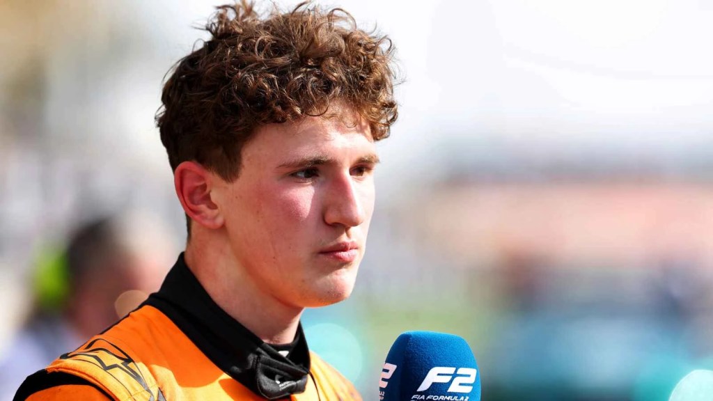 Il weekend di Austin è ormai alle spalle, ma in casa Red Bull le riflessioni continuano. Al termine di un Gran Premio cruciale per la lotta mondiale, Helmut Marko ha confermato che le prossime settimane saranno decisive per definire la line-up piloti della stagione 2026.