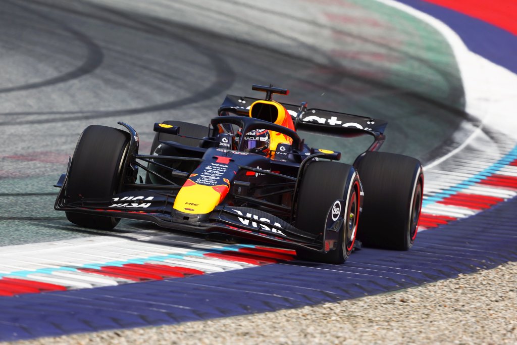 Max Verstappen dopo delle qualifiche sfortunate partirà solo settimo al Red Bull Ring. La delusione nelle sue dichiarazioni...