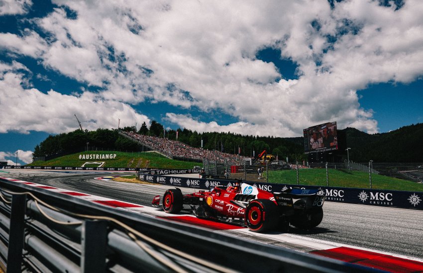 Scopriamo insieme le probabili strategie che i team adotteranno durante il Gran Premio d'Austria attraverso un'analisi del meteo, degli pneumatici a disposizione e di cosa è successo nel 2024. Due soste quasi certe, ma qualcuno proverà l'azzardo?