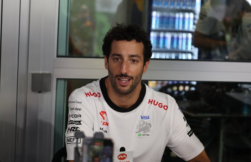Dopo l’addio alla griglia di Formula 1 avvenuto nel 2024, Daniel Ricciardo ha finalmente svelato il suo nuovo progetto.