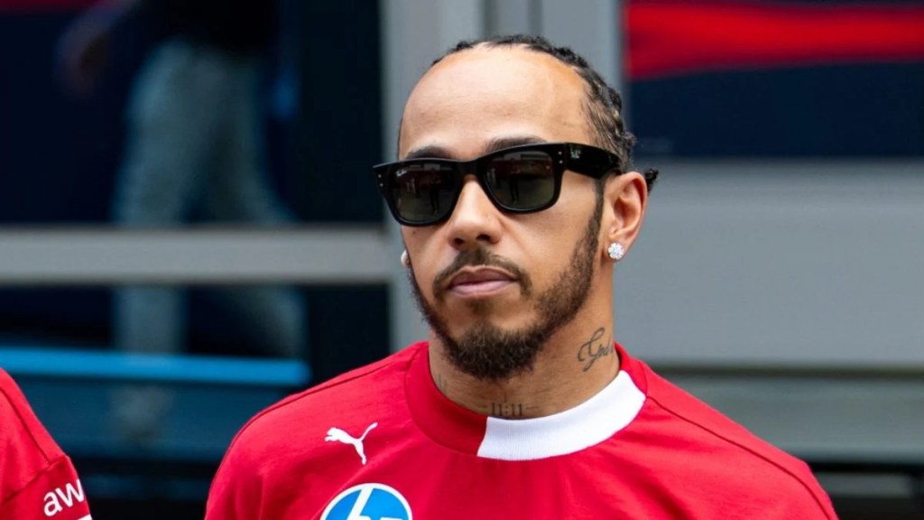 L’inizio dell’avventura in rosso per Lewis Hamilton non è stato dei più semplici.
