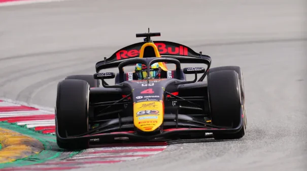 Red Bull chiede 'un'eccezione' per la superlicenza, Lindblad si avvicina alla F1?