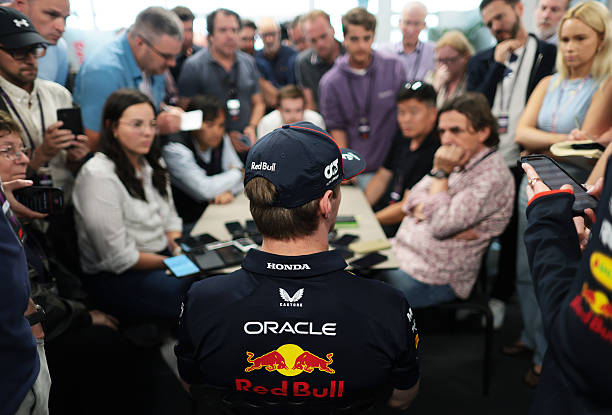 Max Verstappen è a un solo punto penalità da una squalifica automatica per un Gran Premio, ma il quattro volte campione del mondo non ha alcuna intenzione di modificare il suo stile di guida.