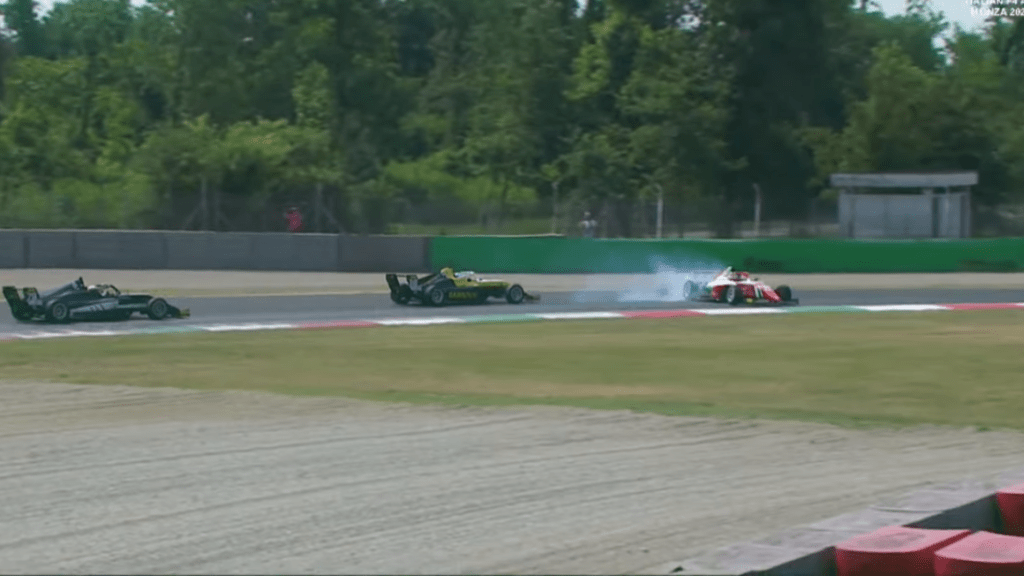 Gara 1 della F4 Italia a Monza si è conclusa con la vittoria di Sebastian Wheldon, davanti a Gabriel Gomez e Nakamura Berta.