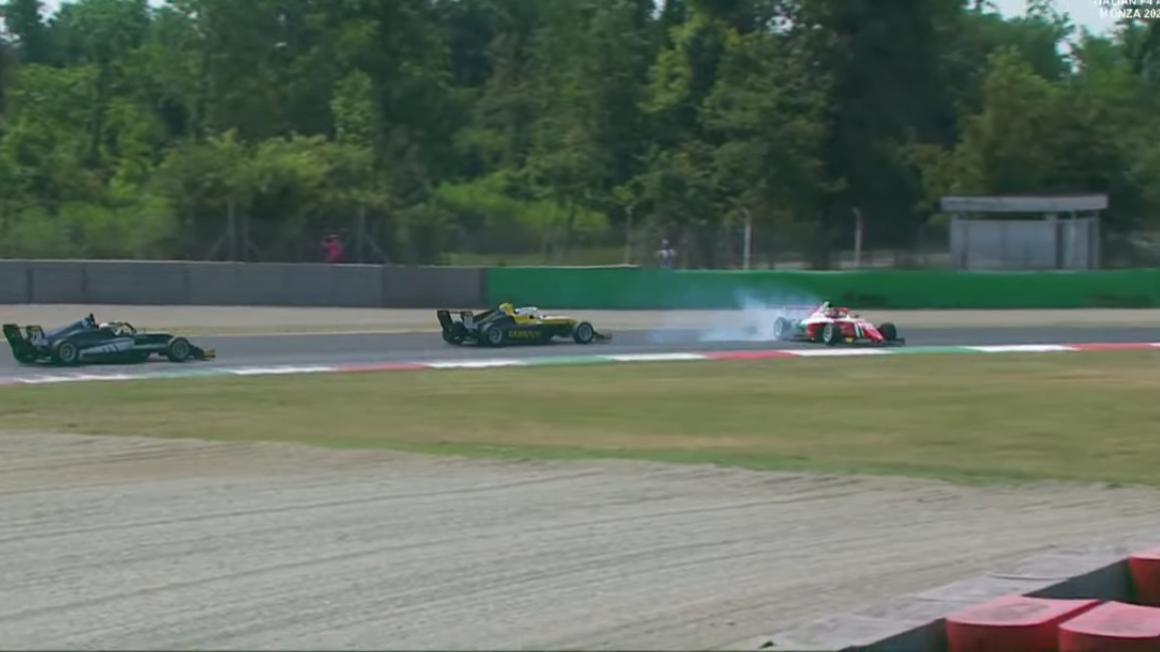 Gara 1 della F4 Italia a Monza si è conclusa con la vittoria di Sebastian Wheldon, davanti a Gabriel Gomez e Nakamura Berta.