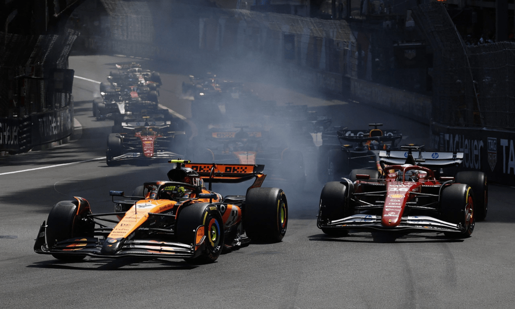 Hamilton continua a faticare con la Rossa. Secondo Russell la colpa è della pressione interna ed esterna e sulle aspettative eccessive.