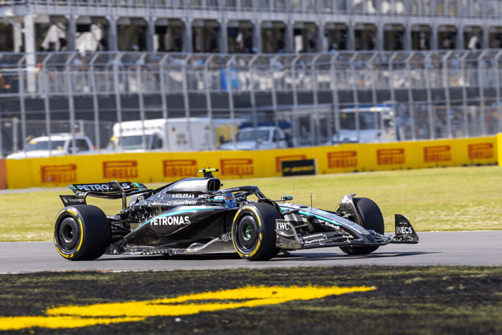 Dopo aver conquistato il suo primo podio in carriera, Kimi Antonelli è pronto a ritornare in pista più carico che mai. Il terzo posto ottenuto durante il GP del Canada potrebbe aver tolto dalle sue spalle un peso non indifferente che, secondo il pilota della Mercedes, lo portava ad avere un approccio troppo prudente.
