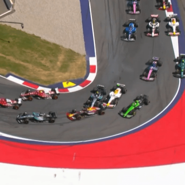 Il Gran Premio d’Austria si è concluso in modo amaro per Kimi Antonelli, protagonista involontario di un incidente che ha messo fuori gioco sia lui che Max Verstappen dopo poche curve dal via.