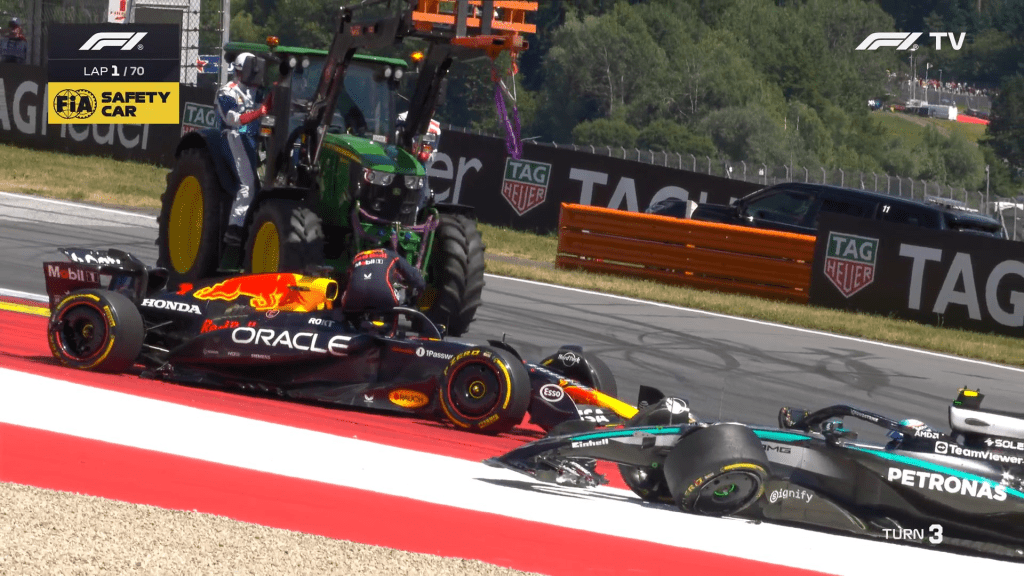 Il Gran Premio d’Austria si è concluso in modo amaro per Kimi Antonelli, protagonista involontario di un incidente che ha messo fuori gioco sia lui che Max Verstappen dopo poche curve dal via.