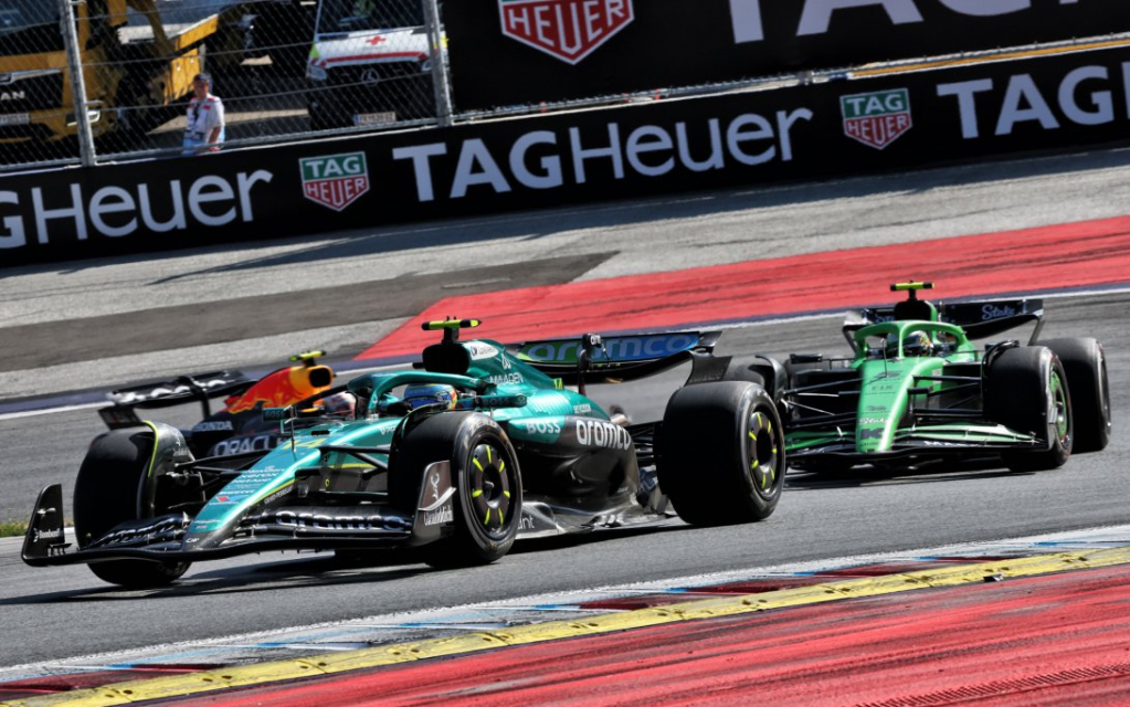 Fernando Alonso ha regalato un’altra dimostrazione del suo talento strategico in pista nel Gran Premio d’Austria, chiudendo in settima posizione dopo una battaglia serrata con Gabriel Bortoleto, suo protetto e, per l’occasione, rivale diretto.