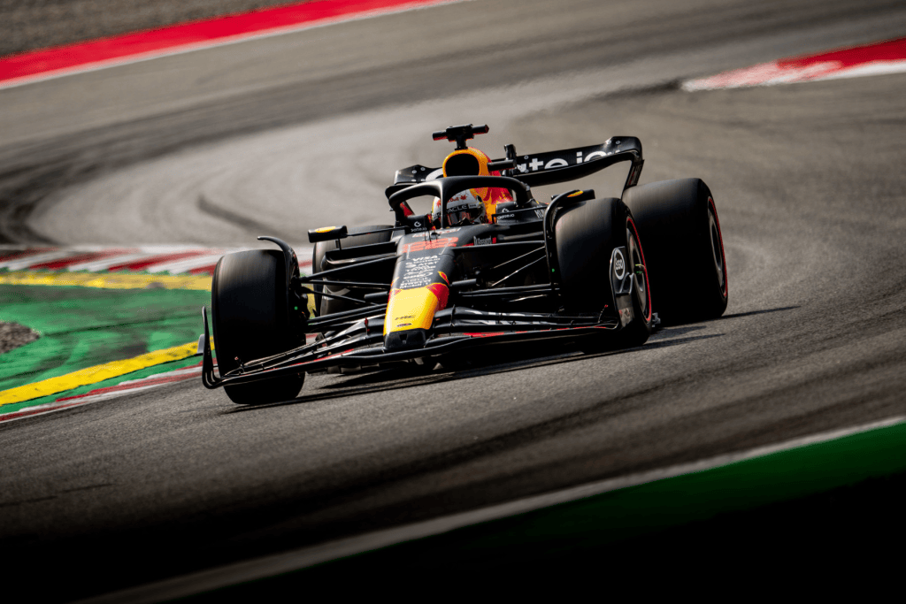 Si è conclusa la due giorni di test Pirelli sul circuito di Barcellona, dove Andrea Kimi Antonelli e Yuki Tsunoda sono scesi in pista per lavorare sullo sviluppo delle gomme che saranno utilizzate a partire dal 2026.