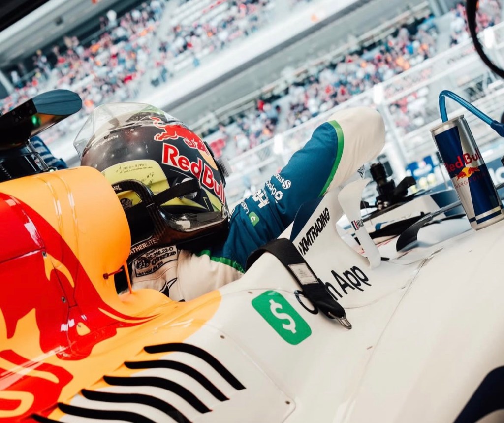 Hadjar sulla sua Racing Bulls