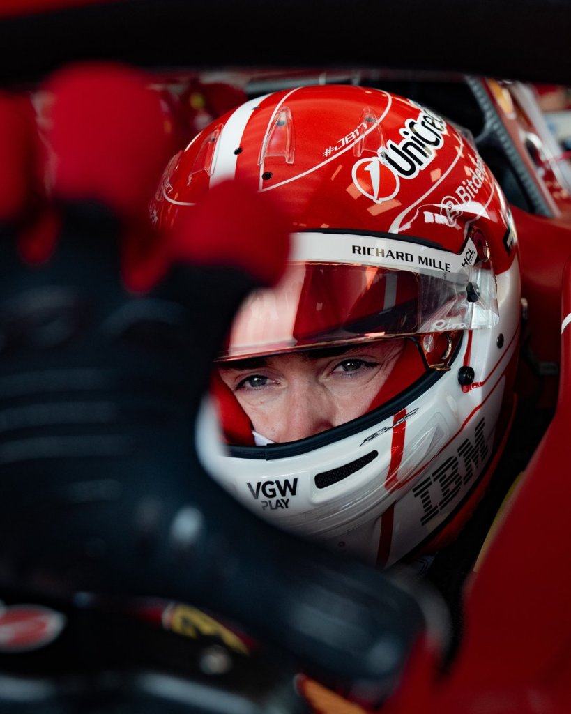 FP3 a Silverstone: Leclerc detta il ritmo, Hamilton in rosso applauditissimo a casa sua