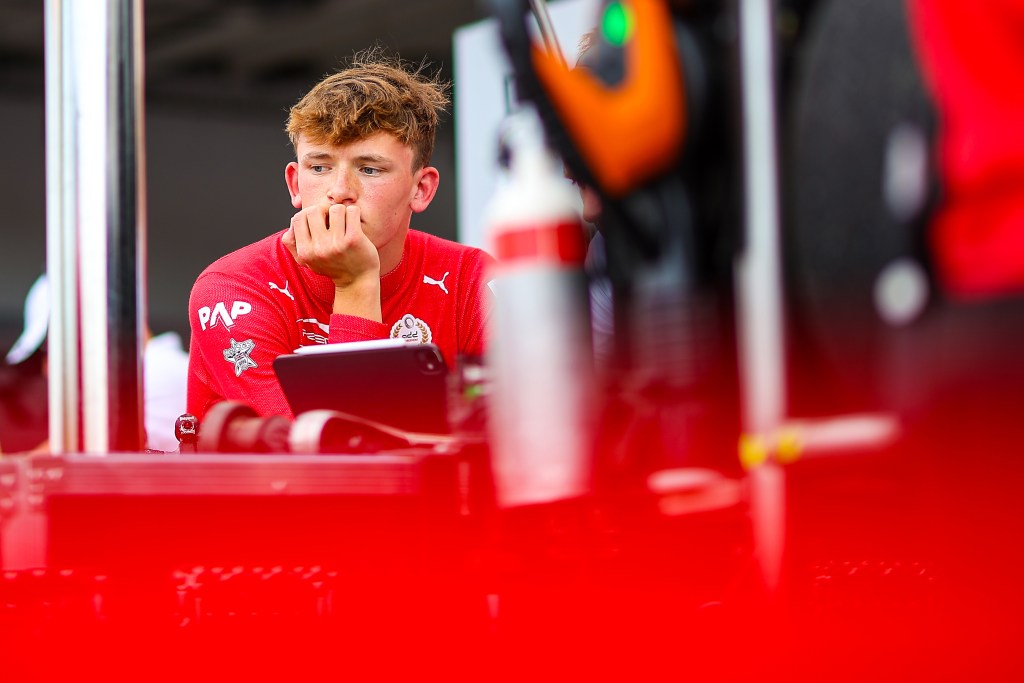 Il Gran Premio di Macao 2025 è pronto a tornare protagonista del calendario internazionale, con la seconda edizione della FIA Formula Regional World Cup che promette emozioni intense e sfide ad alta velocità.
