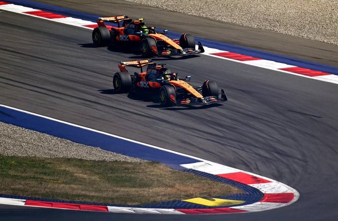 Dopo una prima parte di stagione ricca di colpi di scena, la F1 si prepara a tornare in pista con dieci appuntamenti che promettono spettacolo e tensione. 