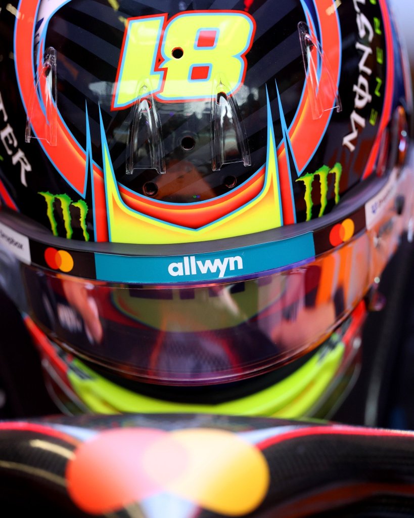 Oscar Piastri secondo nelle qualifiche di Silverstone. Il pilota australiano cercando di non strafare nel secondo tentativo è stato battuto da Max...