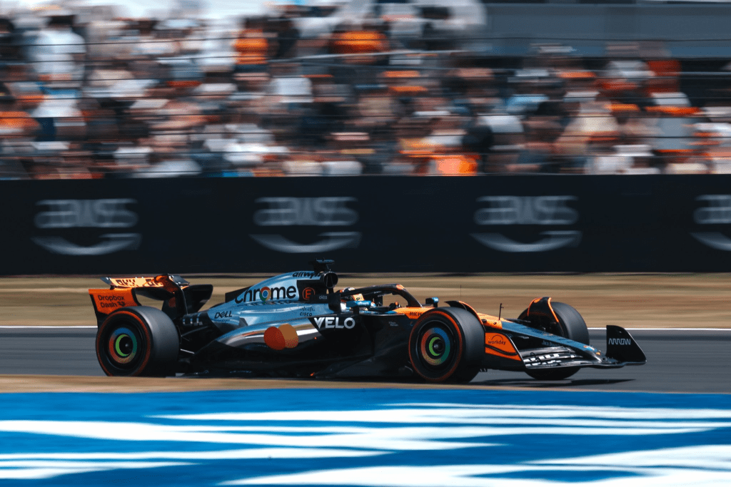 Oscar Piastri si è mostrato sorpreso al termine del venerdì di prove libere a Silverstone.
