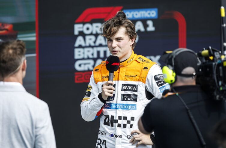 oscar piastri silverstone 2025