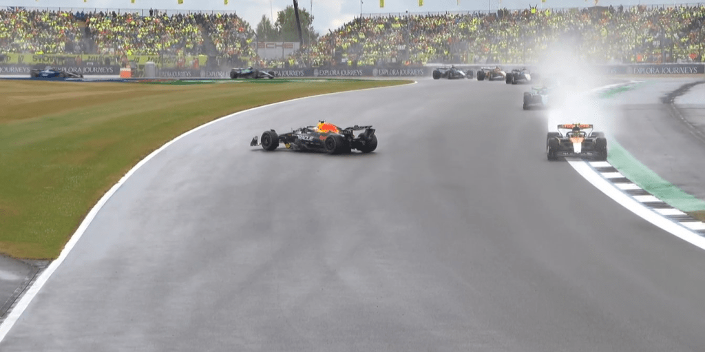 Max Verstappen si è espresso al termine di un caotico e bagnato GP di Gran Bretagna. L'olandese ritiene che le condizioni atmosferiche hanno vanificato la mossa strategica di Red Bull che ha gli ha consentito, nella giornata di ieri, di conquistare la Pole Position, ma non si sarebbe mai aspettato una gara così orribile.