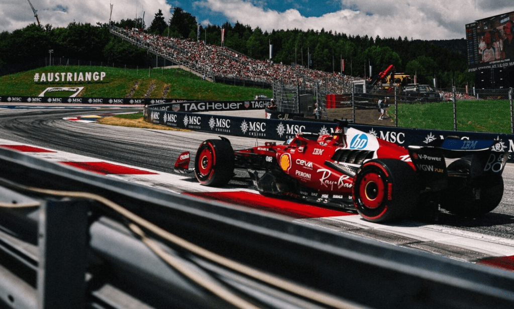 Charles Leclerc suona la carica per Ferrari. Secondo il monegasco la SF-25 potrebbe essere veloce sul tracciato di Silverstone, pista in cui storicamente il Cavallino ha sempre fatto bene.