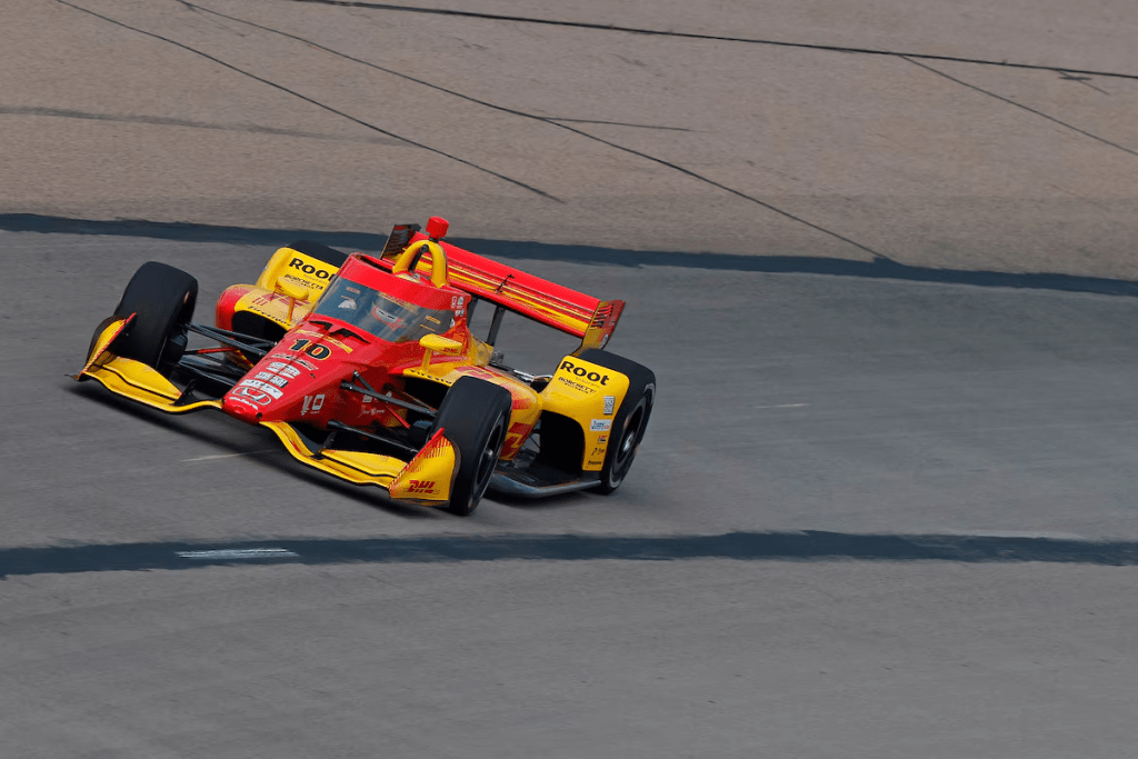 Con sette vittorie in una sola stagione, Alex Palou continua a scrivere la storia dell’IndyCar.