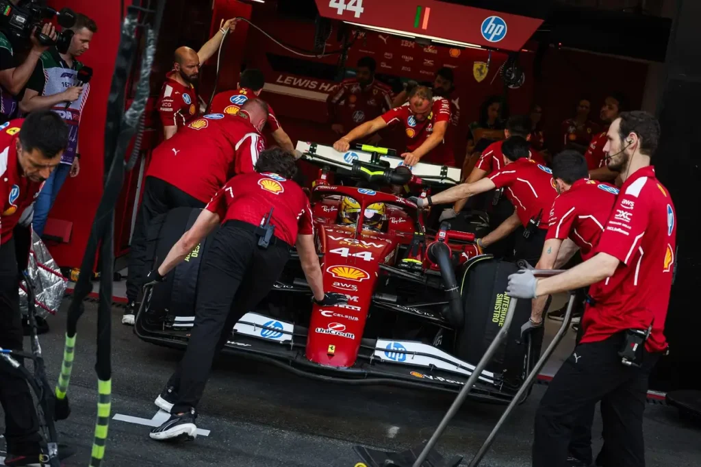 Tra fiducia per il futuro e incertezze tecniche, Marc Gené guarda al 2026 come anno chiave per la competitività della Ferrari.