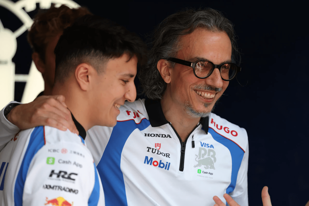 Hadjar ritiene che la promozione di Laurent Mekies in Red Bull possa essere molto utile per diventare il compagno di squadra di Verstappen per la prossima stagione.
