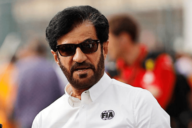 Lo scenario delle elezioni per la presidenza della FIA si arricchisce di un nuovo, importante colpo di scena: Tim Mayer, ex commissario di gara con oltre 15 anni di esperienza in Formula 1, ha ufficializzato la sua candidatura per sostituire Mohammed Ben Sulayem alla guida dell'organo di governo mondiale del motorsport.