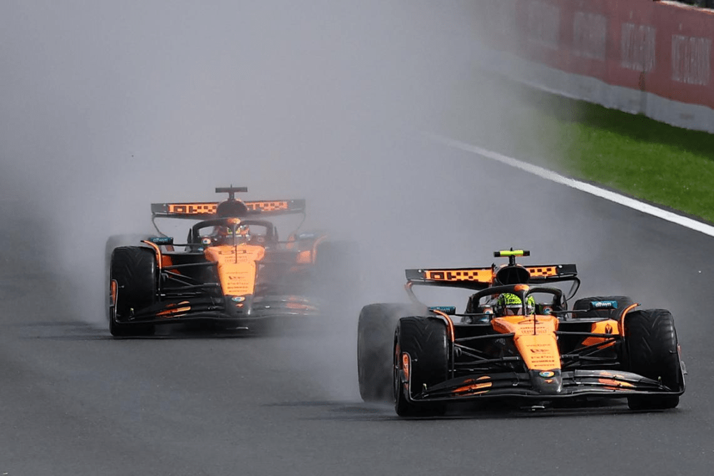 Il Gran Premio del Belgio 2025 ha lasciato dietro di sé una lunga scia di discussioni, non tanto per la vittoria di Oscar Piastri - meritata e costruita con solidità - quanto per la prestazione di Lando Norris, che ha concluso secondo a poco più di tre secondi dal compagno di squadra.