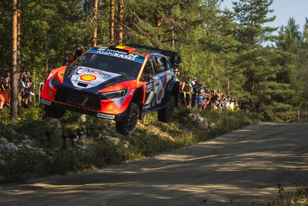 Thierry Neuville al Rally di Finlandia.