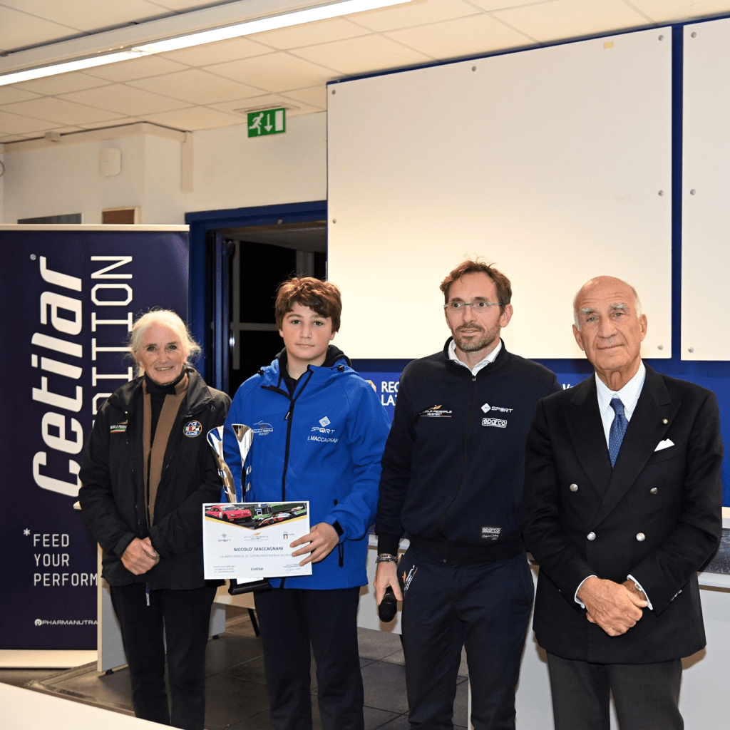 La Ferrari Driver Academy guarda al futuro con l’ingresso di due nuovi talenti che, a partire dal 2026, vestiranno ufficialmente il rosso del Cavallino Rampante: Alba Hurup Larsen e Niccolò Maccagnani.