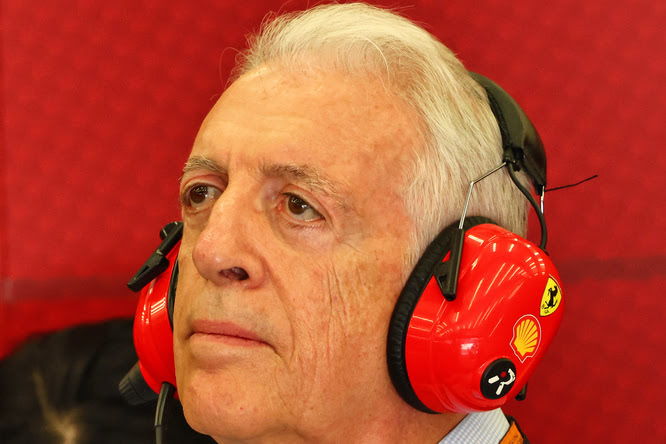 Piero Ferrari, figlio del fondatore Enzo e vicepresidente della Scuderia, ha espresso senza mezzi termini le difficoltà del Cavallino Rampante nel tentativo di ritrovare la competitività perduta. 