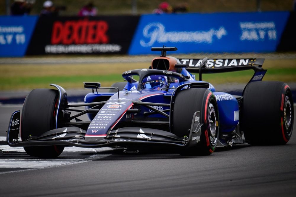 Williams, Albon tiene i piedi per terra in vista del 2026
