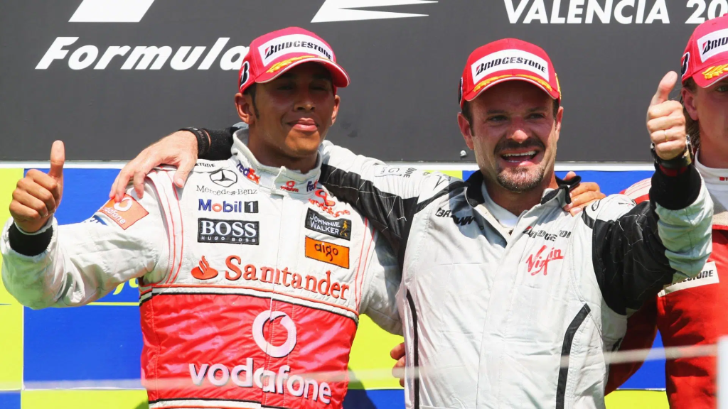 La Formula 1 torna in pista questo weekend a Zandvoort, ma l’attenzione è ancora puntata su Lewis Hamilton e sul difficile momento che sta vivendo nella sua prima stagione in Ferrari. 