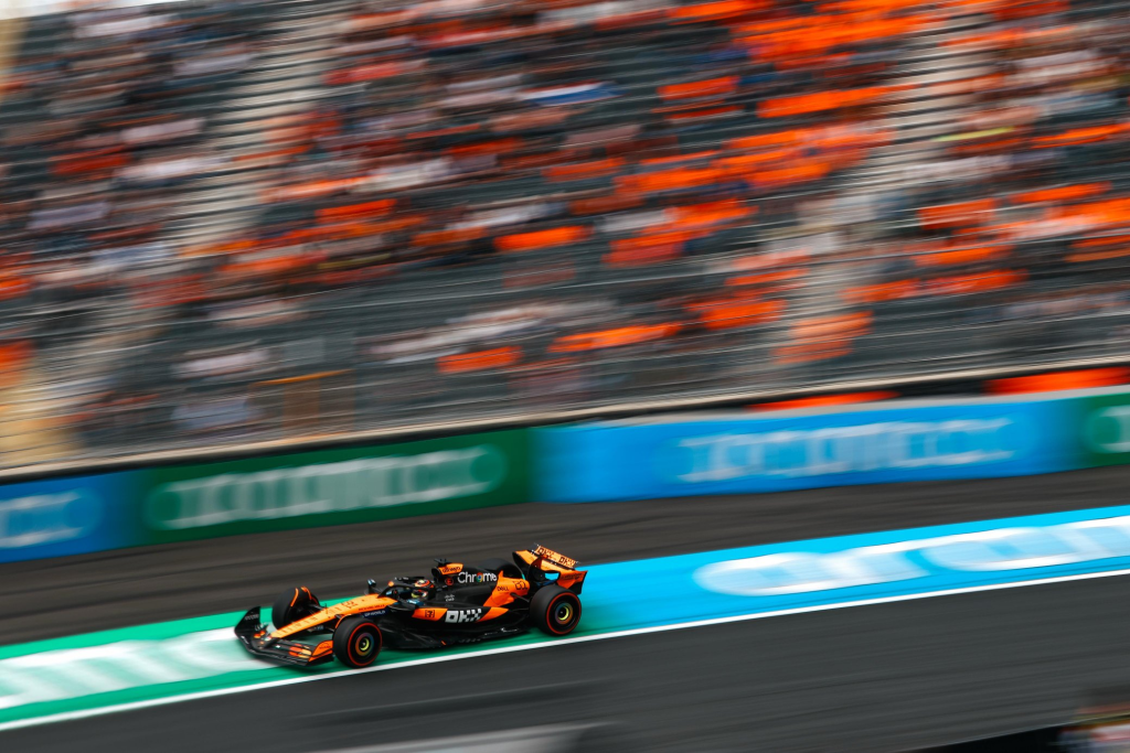 Oscar Piastri ha voluto elogiare il passo dimostrato da McLaren nelle Prove Libere della giornata di oggi. Anche se ha faticato leggermente nel confronto diretto con Norris, il leader del mondiale è fiducioso per le qualifiche.