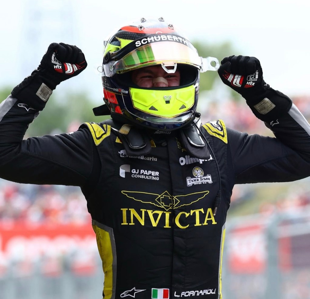 Fornaroli esulta dopo la vittoria in F2 all’Hungaroring.