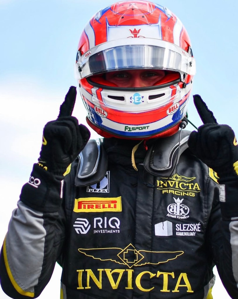 Roman Stanek esulta per la sua prima Pole in F2