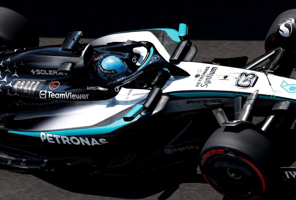 Alla vigilia del Gran Premio di Singapore, George Russell si è presentato sereno e concentrato, pronto ad affrontare uno dei tracciati più iconici della stagione di Formula 1.